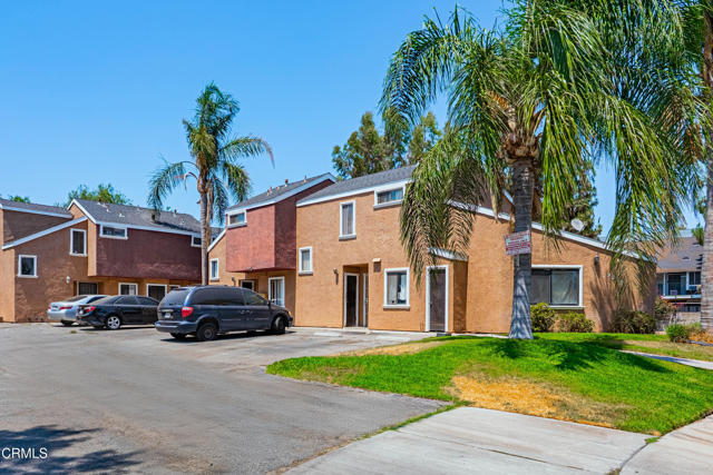9039 Colony Place, Riverside CA: https://media.crmls.org/mediaz/95a5f6ce-027f-450a-930a-daa81b422bf5.jpg