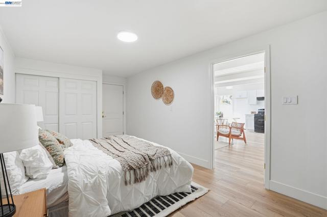 Image 23 of 26 For 1631 Arlington Blvd