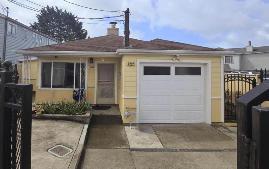 1232 Hillside Boulevard