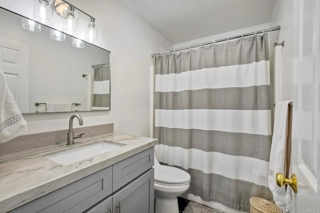 Detail Gallery Image 15 of 29 For 6586 Daylily Dr, Carlsbad,  CA 92011 - 3 Beds | 2/1 Baths