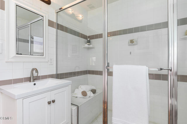 Detail Gallery Image 42 of 44 For 3600 Buena Vista Ave, Glendale,  CA 91208 - 3 Beds | 2/1 Baths