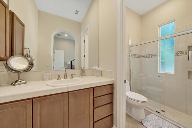 Image 32 of 42 For 81195 Muirfield Vlg.