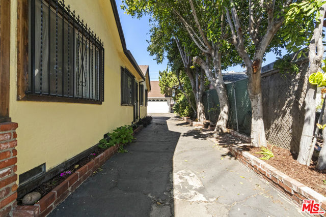 6629 Kraft Avenue photo 4