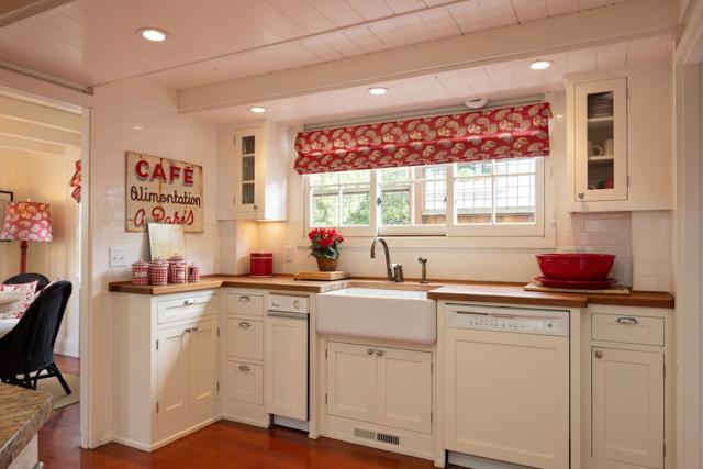 0 NW Corner Casanova & Ocean Avenue, Carmel CA: https://media.crmls.org/mediaz/95a8e242-7cc1-45c8-b2cf-f73835a61111.jpg