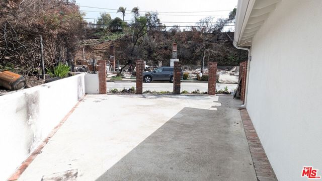 Drew Fenton | 931 Las Pulgas Road Pacific Palisades CA | MLS: 7089807