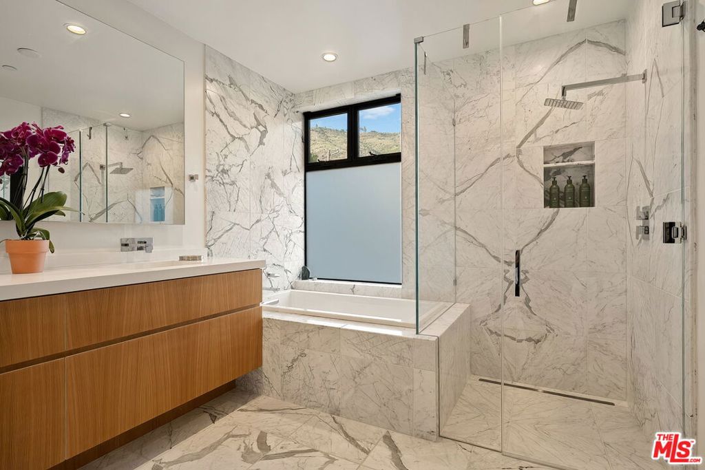 MLS #26852225 image #46