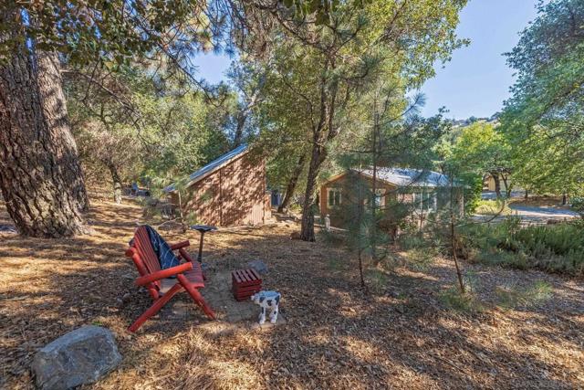 3221 Dolores Dr, Julian CA: https://media.crmls.org/mediaz/95a97584-e373-4174-a038-7d9f68f26acc.jpg