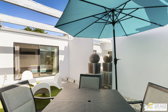 2084 S Lagarto Way, Palm Springs CA: https://media.crmls.org/mediaz/95a97c4a-3d5c-4317-8bda-5d47b414d375.jpg