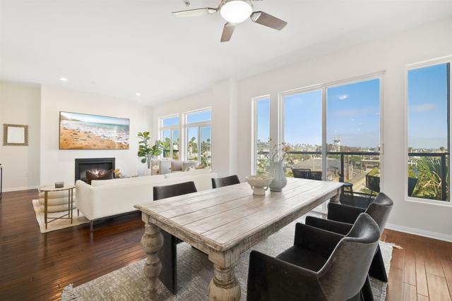 301 Mission Avenue, Oceanside CA: https://media.crmls.org/mediaz/95a992dc-6f10-4b80-acf2-f458eb85efc3.jpg