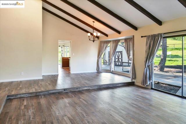 1610 Lawrence Rd, Danville CA: https://media.crmls.org/mediaz/95aadae0-61cb-468b-807e-ab7bbb8d5168.jpg