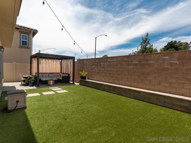 1882 Emily St, El Cajon CA: https://media.crmls.org/mediaz/95ab00f9-e0c2-4af8-993e-dc5fff9bce80.jpg