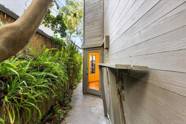 Detail Gallery Image 66 of 75 For 2871 Brant St, San Diego,  CA 92103 - 3 Beds | 3/1 Baths