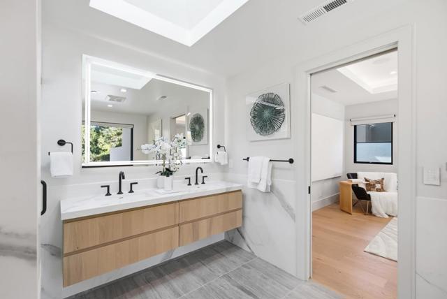 543 Tennyson Avenue, Palo Alto CA: https://media.crmls.org/mediaz/95abda93-d8b2-479e-a4ab-6bfd65cc3fde.jpg