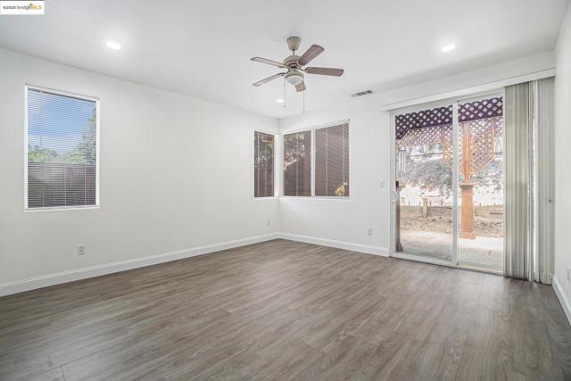 4112 Montgomery Hill Dr, Antioch CA: https://media.crmls.org/mediaz/95acdcda-e154-409d-ab76-9855d52056f2.jpg