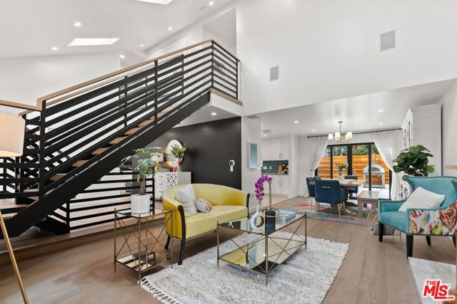 3134 Granville Avenue, Los Angeles CA: https://media.crmls.org/mediaz/95ad954b-6298-4375-8212-167447f03f2d.jpg