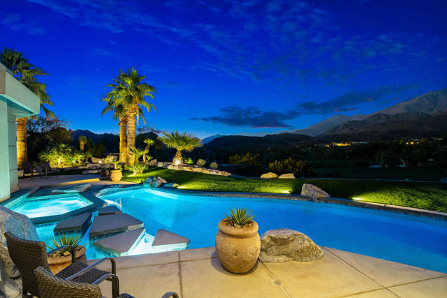 79525 Tom Fazio N Lane, La Quinta CA: https://media.crmls.org/mediaz/95ae0dda-405b-45d6-9467-cfab4c4ffe24.jpg