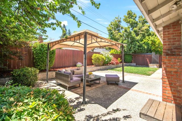1138 Merrimac Drive, Sunnyvale CA: https://media.crmls.org/mediaz/95ae0f26-b708-4288-85e1-639bf64bc420.jpg