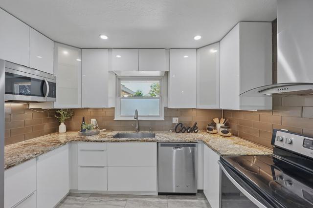 4510 Calaveras Avenue, Fremont CA: https://media.crmls.org/mediaz/95ae132e-5d4d-45d9-8989-72e054e41203.jpg
