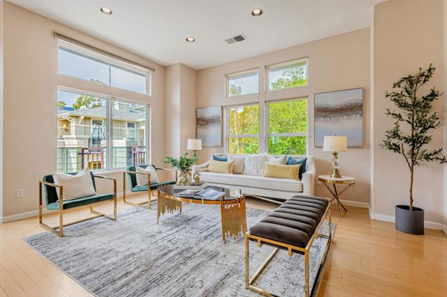 111 Cliff Swallow Court, Brisbane CA: https://media.crmls.org/mediaz/95ae6e65-a46a-414b-b5f0-50ce575fcc71.jpg