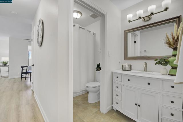 1356 Del Rio Cir, Concord CA: https://media.crmls.org/mediaz/95aeea46-a103-4ccf-90fa-a3cbcd4896b4.jpg