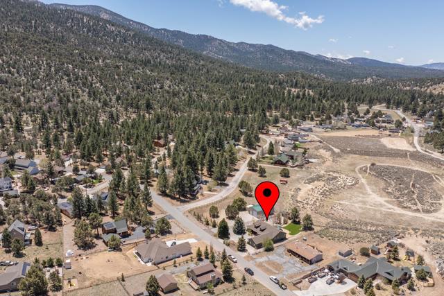 1188 Monte Vista Drive, Big Bear CA: https://media.crmls.org/mediaz/95afc3ea-68f3-4940-b563-8baf7b9dcd5e.jpg