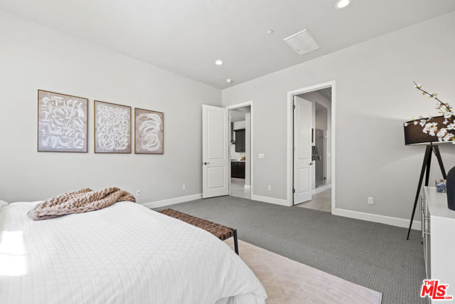 24220 Sterling Ranch Road, West Hills CA: https://media.crmls.org/mediaz/95afd30b-ac4b-43eb-9c9e-34c68ac91c1a.jpg