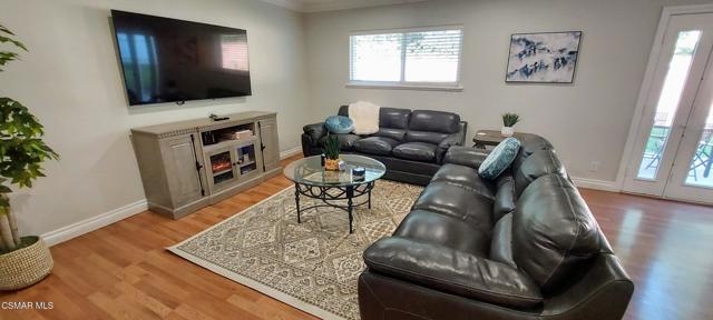91 Magellan Street, Thousand Oaks CA: https://media.crmls.org/mediaz/95afef8d-e7ae-4e6e-b243-dd710d522e11.jpg