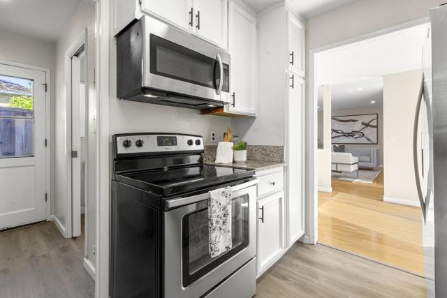 10091 Santa Clara Avenue, Cupertino CA: https://media.crmls.org/mediaz/95b05f2c-3c17-4dc6-8164-b1f002901982.jpg