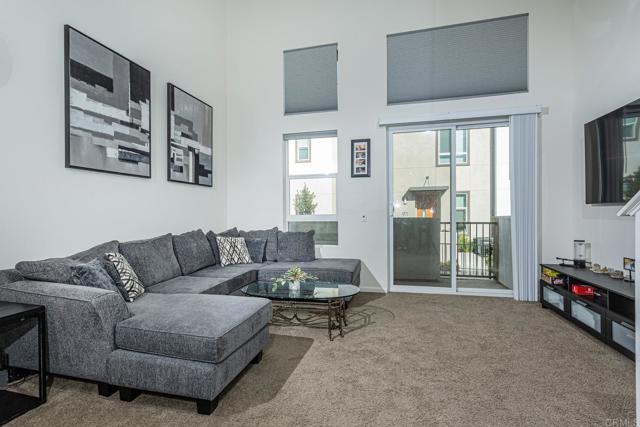 Detail Gallery Image 9 of 43 For 958 Foxwood Ln, Vista,  CA 92081 - 1 Beds | 2 Baths