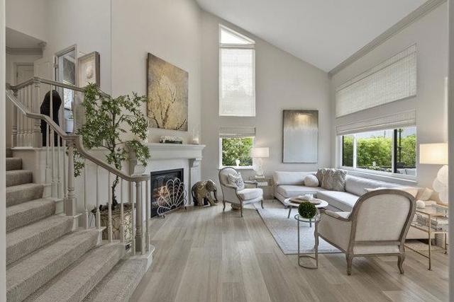 5958 Dry Oak Drive, San Jose CA: https://media.crmls.org/mediaz/95b1a301-b729-4ac3-9c03-a2b90390de1e.jpg