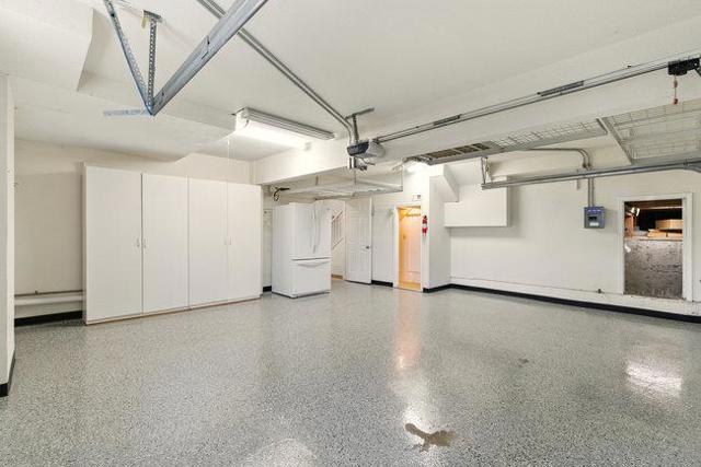 698 Emerald Hill Road, Redwood City CA: https://media.crmls.org/mediaz/95b21bf8-5148-4978-b910-b8b4d2cd5fe9.jpg