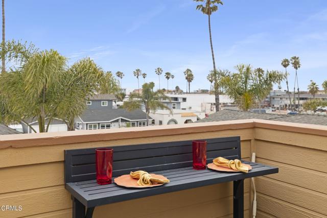 Detail Gallery Image 39 of 56 For 2351 Pierpont Bld, Ventura,  CA 93001 - 3 Beds | 2/1 Baths