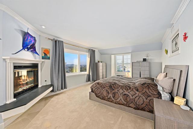 7953 Cinthia St, La Mesa CA: https://media.crmls.org/mediaz/95b3f79f-fa45-4371-b911-cad4d7f0bd36.jpg