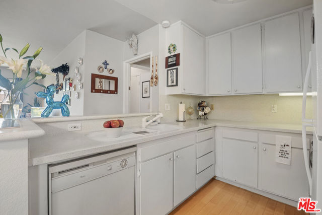 9005 Cynthia Street, #413 photo 7