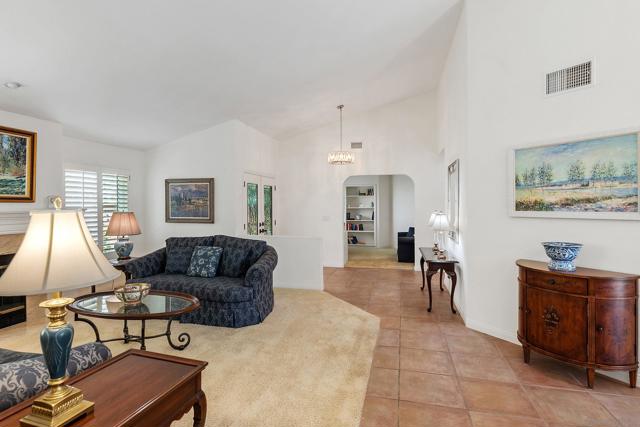 15462 Avenida Rorras, San Diego CA: https://media.crmls.org/mediaz/95b5ce7a-0322-4009-8add-766fe20bd586.jpg