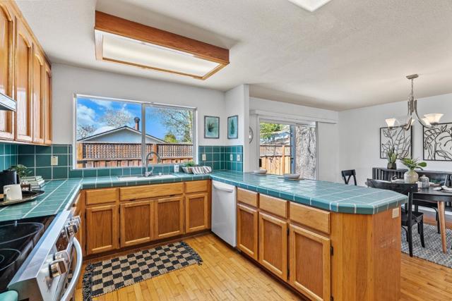 3715 Tranquility Court, Santa Cruz CA: https://media.crmls.org/mediaz/95b5d749-90c1-4663-b28c-81d81e1c94d4.jpg