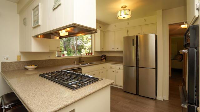 Detail Gallery Image 9 of 36 For 398 Day Rd, Ventura,  CA 93003 - 5 Beds | 2/1 Baths