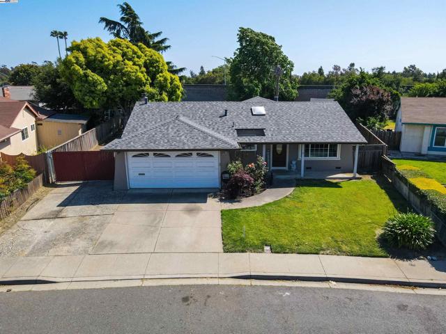 34505 Salinas Pl, Fremont CA: https://media.crmls.org/mediaz/95b65a13-09b4-439c-9dc9-de782c90edbc.jpg