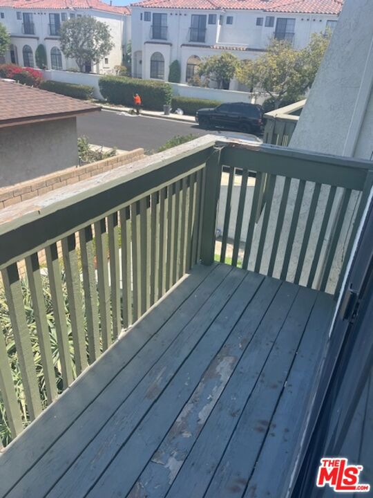 533 W 219th Street, Carson CA: https://media.crmls.org/mediaz/95b66ce6-b62b-4e58-b4af-8227489d143d.jpg