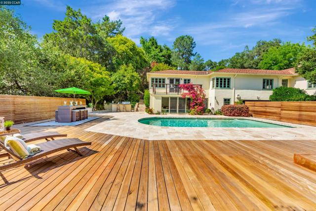 23 El Verano, Orinda CA: https://media.crmls.org/mediaz/95b6a044-4604-4b05-a58b-d2ffc78ab4cb.jpg