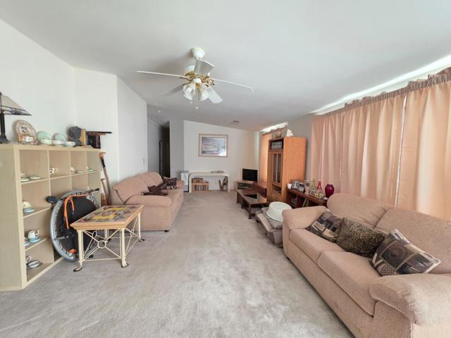 16650 Avenida Rambla, Desert Hot Springs CA: https://media.crmls.org/mediaz/95b6c2fa-c1ec-43b4-9bd6-49bf92291580.jpg