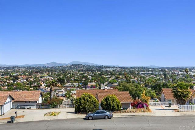 1435 Archwood Place, Escondido CA: https://media.crmls.org/mediaz/95b8e39b-0e13-4fb1-a0aa-c971c29be1af.jpg