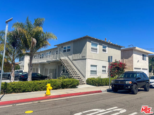 2023 Mathews Avenue, Redondo Beach, California 90278, ,Residential Income,Sold,Mathews,24424399