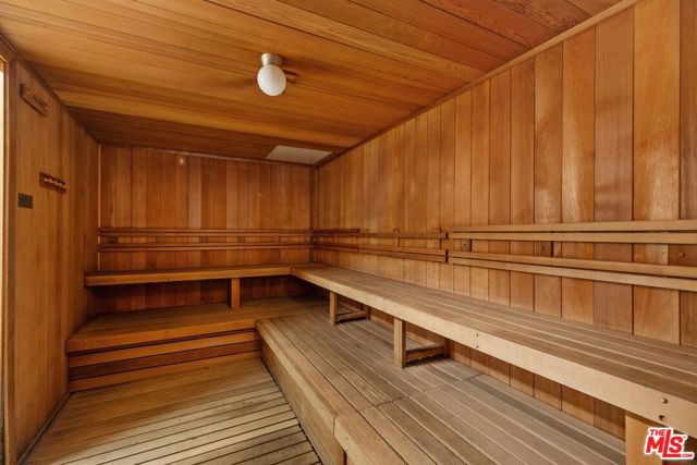 2132 Century Park Lane, Los Angeles CA: https://media.crmls.org/mediaz/95b9e218-72d5-4144-966d-f51b2ddabbbe.jpg