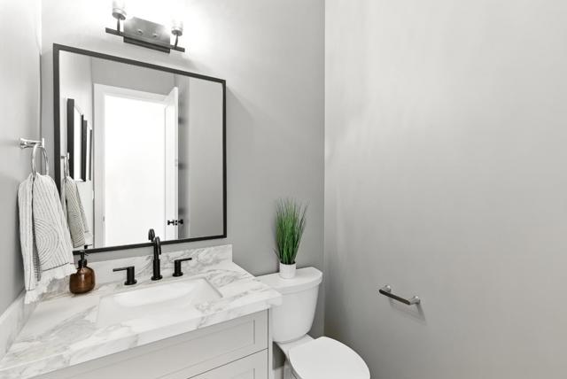 312 W 39th Avenue, San Mateo CA: https://media.crmls.org/mediaz/95ba08fa-fe70-4069-a13e-e86514bd8aa1.jpg