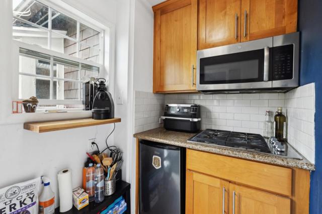 1117 Chula Vista Avenue, Burlingame CA: https://media.crmls.org/mediaz/95bac62c-449a-482e-9078-57c14df45344.jpg