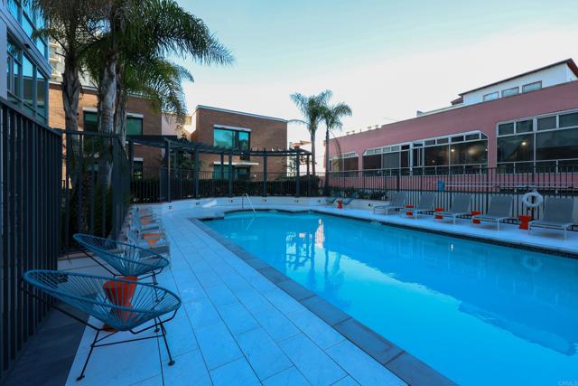 325 7Th Avenue, San Diego CA: https://media.crmls.org/mediaz/95bd5197-1520-4ed5-95a4-4703b4e4d738.jpg