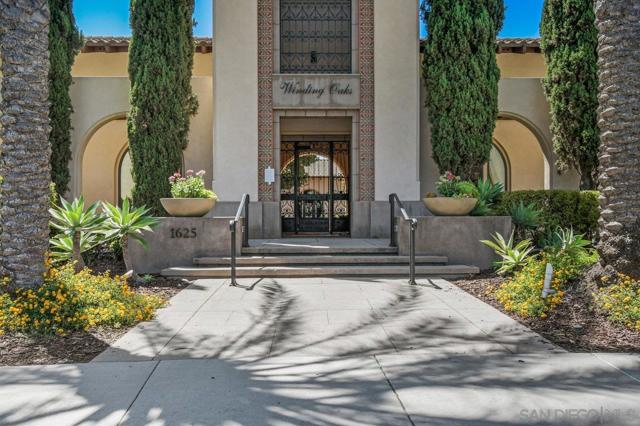 2423 Wishing Star Way, Chula Vista CA: https://media.crmls.org/mediaz/95bd54c5-4501-4902-95af-117deaed6223.jpg