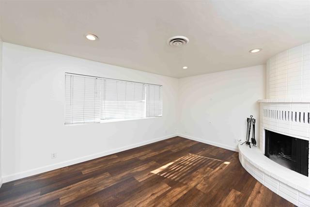 Detail Gallery Image 15 of 20 For 1860 Alessandro Trl, Vista,  CA 92084 - 3 Beds | 2 Baths