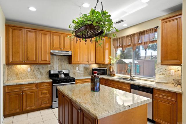 1396 Carneros Valley Street, Chula Vista CA: https://media.crmls.org/mediaz/95bda6fe-4fd8-4c65-9099-8364644154dc.jpg